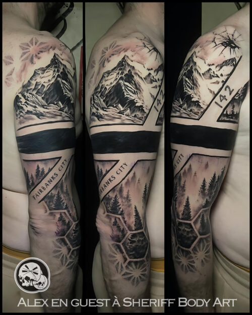 tatouage graphique montagne into the wild