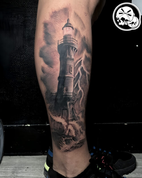 tatouage phare breton noir gris